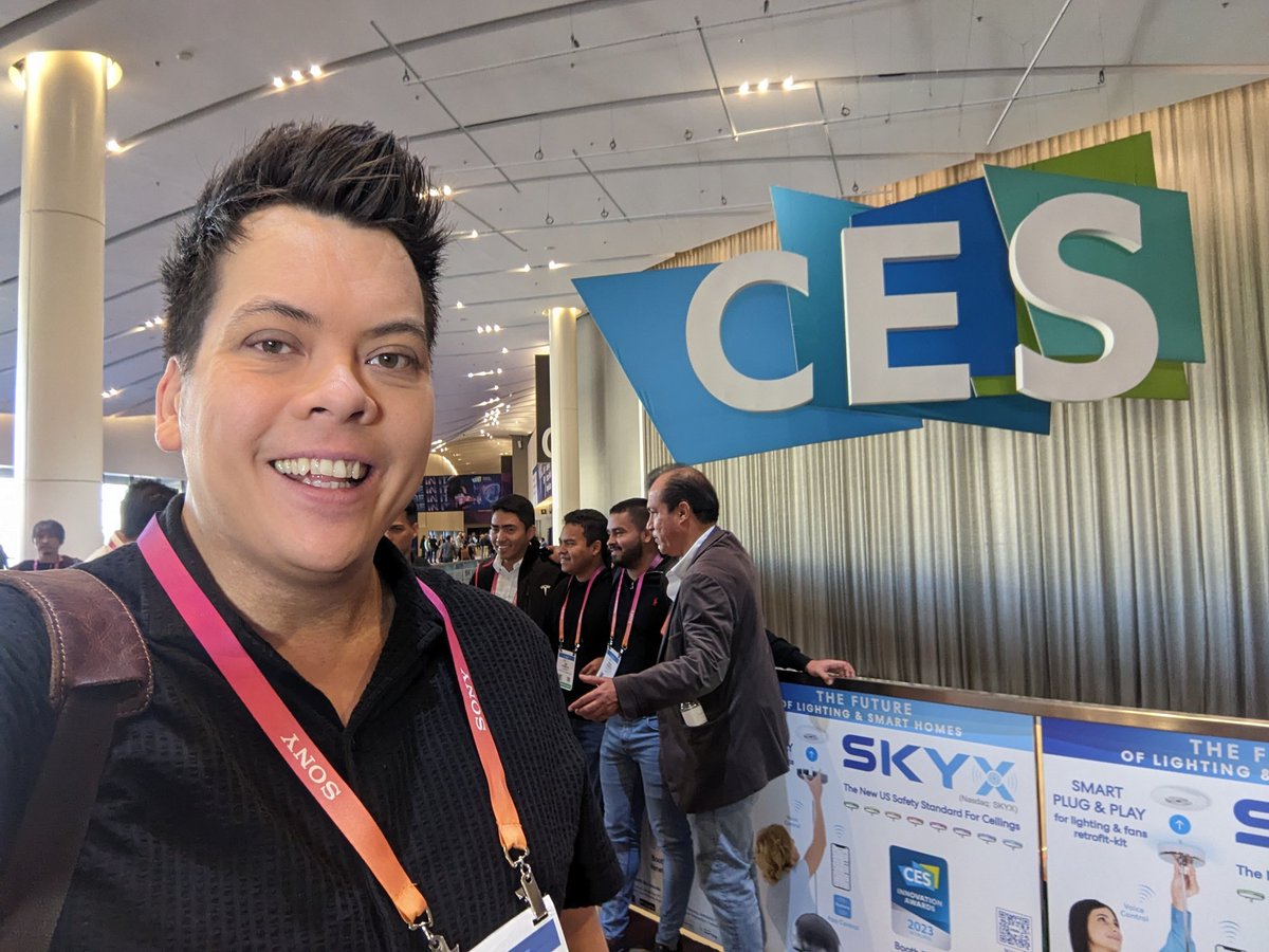NICKKWEK's tweet photo. WHAT A WEEK!! From hosting part of #CES2023, to making films for the BBC, to drinking on the job (a work requirement !), to filming with a HOLLYWOOD LEGEND...this year so far is... AMAZING! 

#bbc #bbclick #bbcnews #ces #tech #ai #beer #hollywood https://t.co/Z1TxsYe5MM