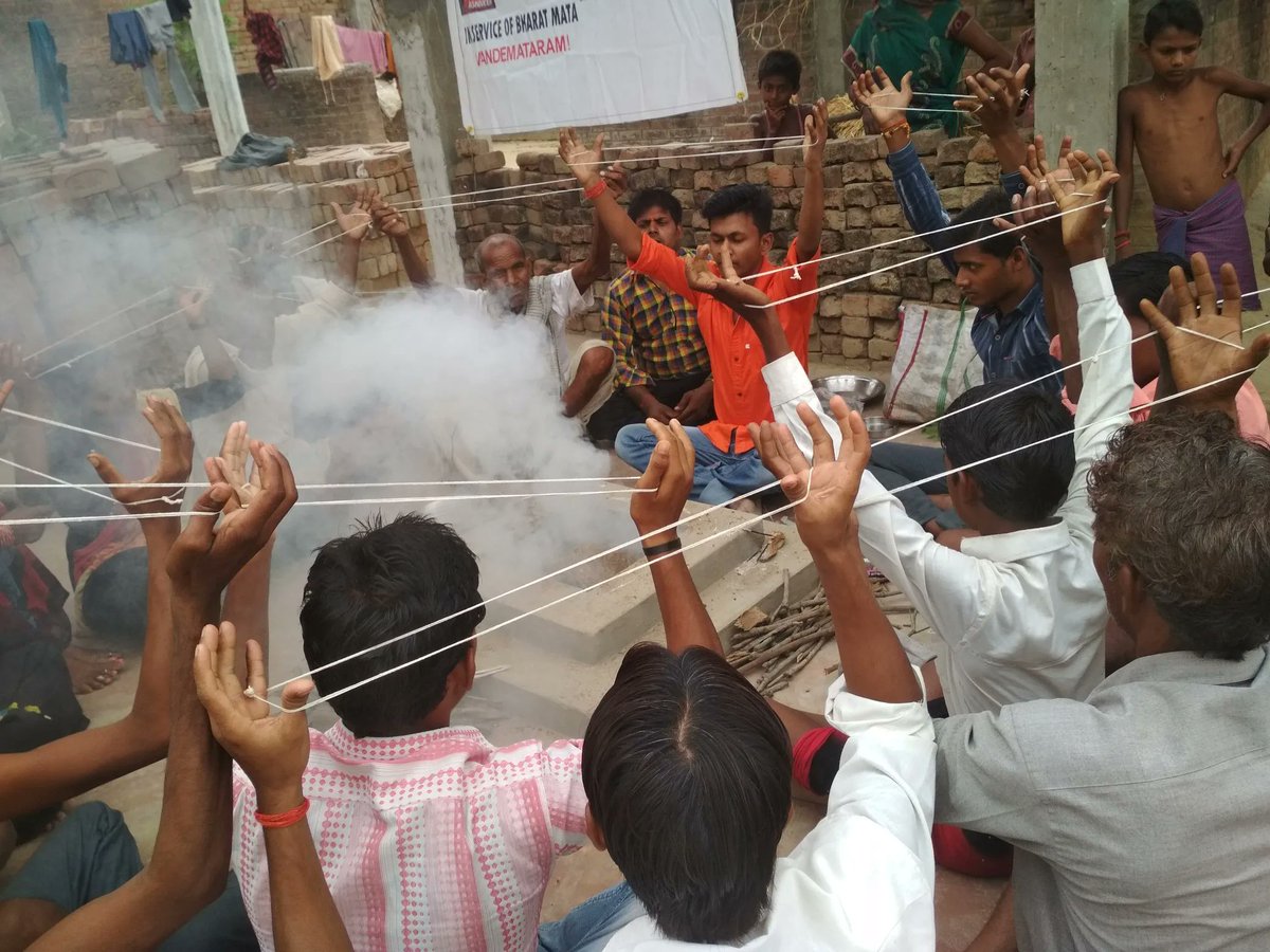 agniveer's tweet photo. 50+ villages of East UP have been visited by @Agniveer with #HinduEktaYajna &amp; #JaneuForAll. Converts have been brought back. Casteists have been taught lessons. We need to reach more villages as problem is getting worse day by day. Support our fight 🙏🏻 https://t.co/zP5nHrDGMt