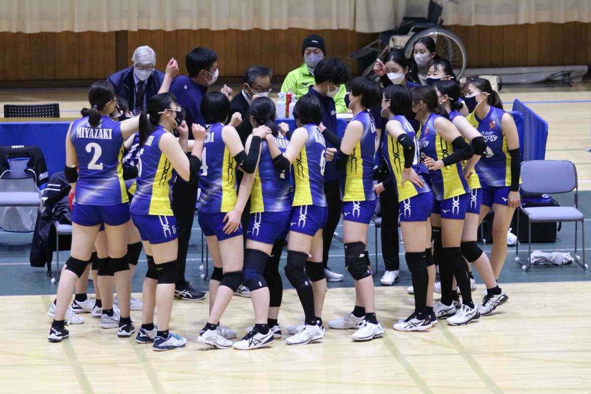 pkn_odak's tweet photo. 日曜日は久しぶりのバレー観戦でした🌟
学生の時から見てた選手たくさんいて、久しぶりにプレー見れて幸せでした！

2023/1/8ヤマト市民体育館
#群馬銀行グリーンウイングス
#大野石油広島オイラーズ https://t.co/fn5emcfdM9
