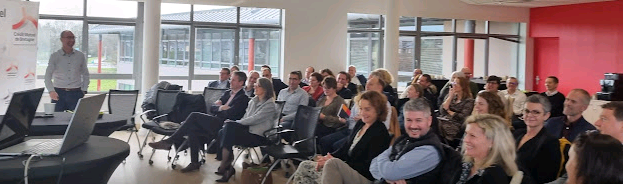 CreditDd22's tweet photo. 💫Séminaire Managers. 🏁 10 janvier 2023. La DD22 a réuni ses DUT, DDC, R3P, Responsables de structure, et DDC adjoints. Merci à tous les participants et intervenants qui ont contribué à la réussite de cette réunion.🙏 👏@P__Chollet @CMBretagne @WeAreArkea @CMBdevcoDD22 https://t.co/fWYASDeQhK