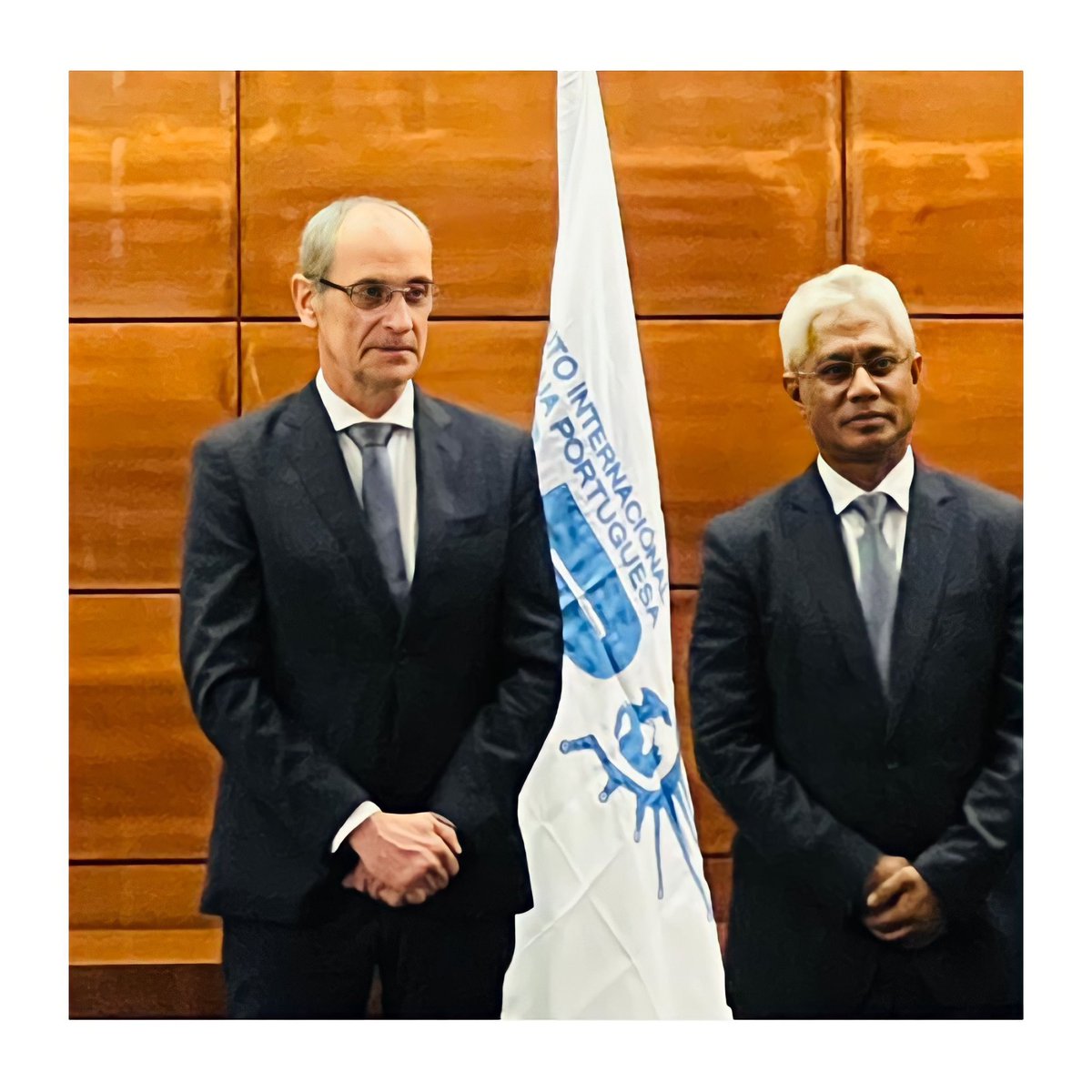NelmaPFernandes's tweet photo. A convite do Secretariado Executivo da Comunidade dos Países de Língua Portuguesa para a Cerimónia de Tomada de Posse do Diretor Executivo eleito do Instituto Internacional da Língua Portuguesa (IILP), Dr. João Laurentino Costa  

#cecplp #cplp https://t.co/kVXNwjPIVw