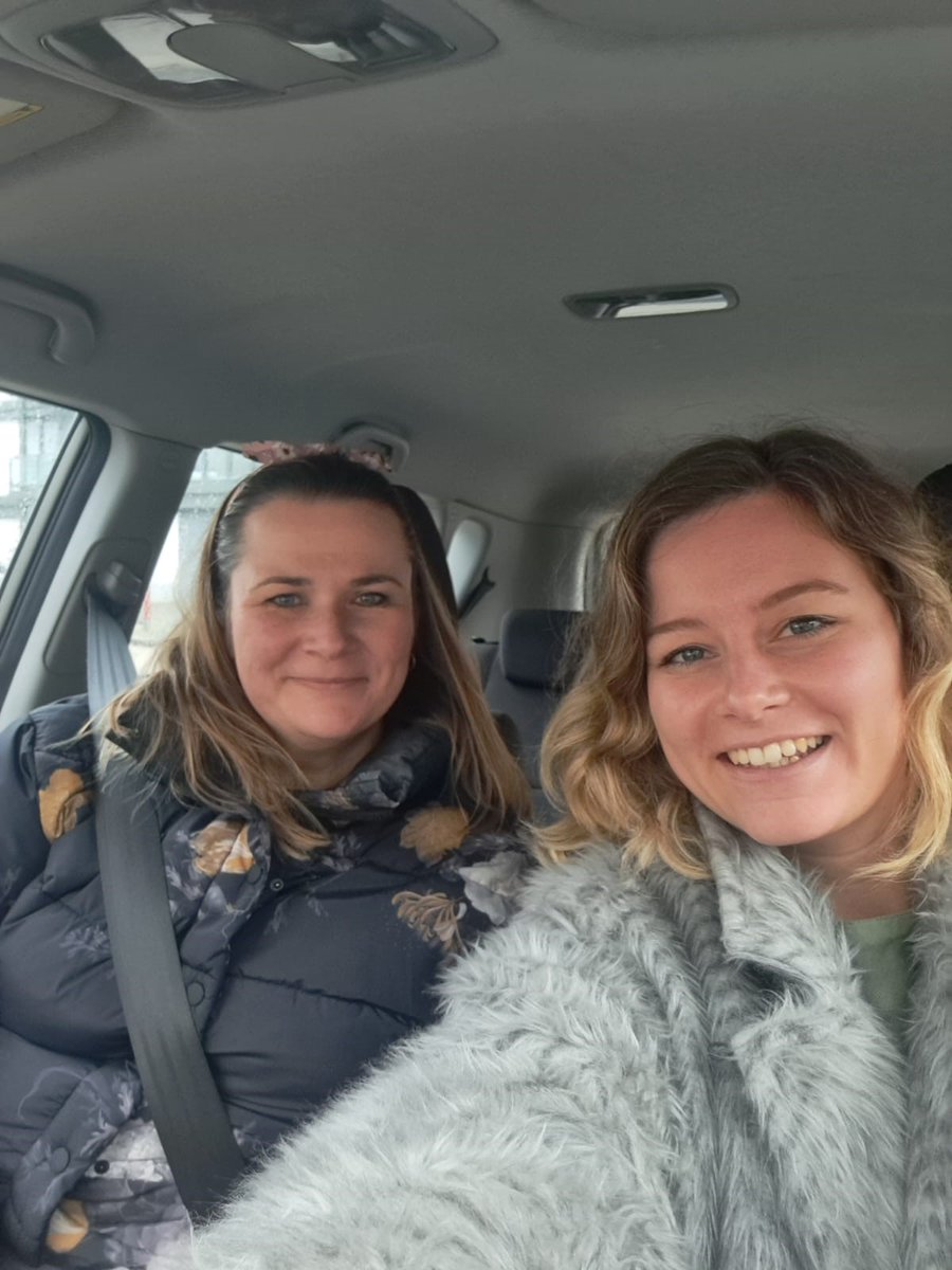 Leuk dat jullie me volgen. Na een dagje kantoor, ga ik vandaag op pad met mijn collega. We gaan naar een klant, uitleg geven over een nieuw softwareprogramma. Ik zeg: “rijden maar Corina”.