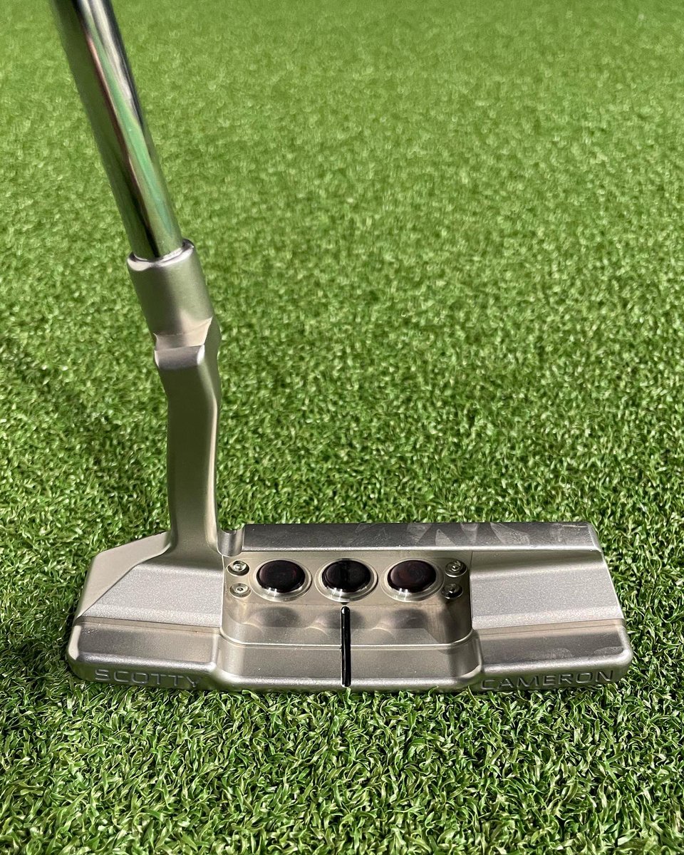SamSharpe0707's tweet photo. A nice little Armlock conversion on a Scotty Cameron Newport today. 

Specs Before…
Loft - 3 Degrees 
Lie - 70 Degrees
Length - 33 Inches

Specs After…
Loft - 6 Degrees
Lie - 79 Degrees 
Length - 39.5 Inches https://t.co/MWbOxYhozP