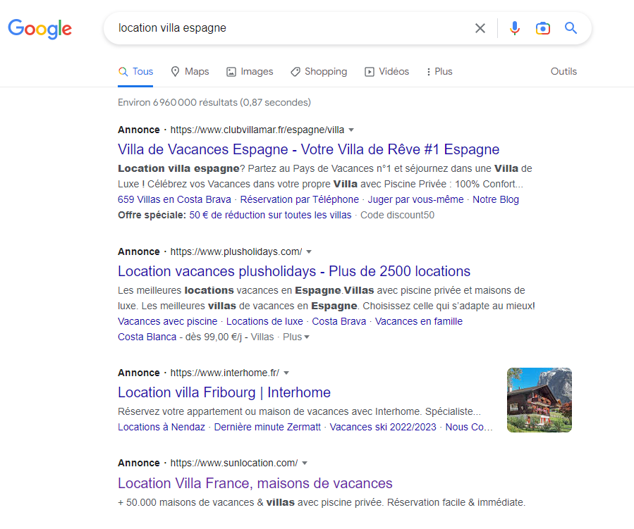 Hams38's tweet image. J&apos;aimerais bien faire confiance aux campagnes automatique by @GoogleAdsFR #performanceMax &amp;amp; #DSA. Mais quand on le laisse faire, voila le résultat.
C&apos;est plutôt relou n&apos;est-ce pas ?

Coucou @CristinaHP_FR @florianmarlin @dianemotte 

Pourtant, j&apos;ai bien 1 landing adaptée à la rqt