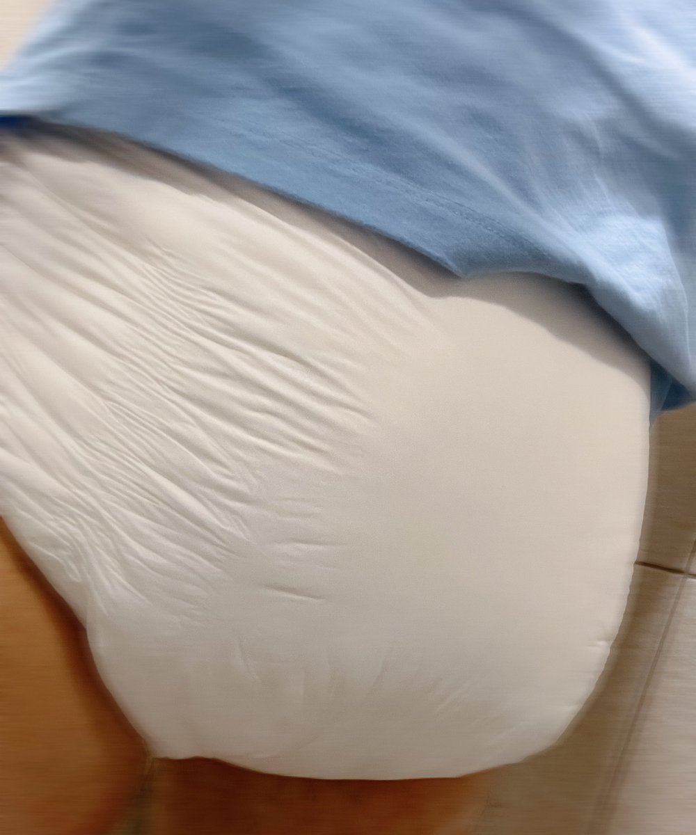Stormbaby2's tweet photo. 尿了一大包 #abdlbaby #adultbaby #adultdiaper #trestelite #indiapers #wetdiapers #abdl https://t.co/tizpUyv8Xi