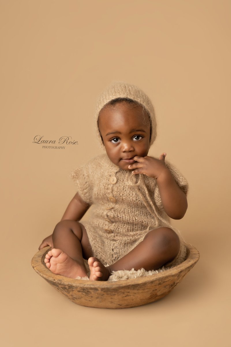 laurarosefotos's tweet photo. One Year Down, Many More To Go.. Happy Birthday Precious 🤎

#milestone #milestonesession #milestonephotography #1stbirthday #1stbday #birthday #babyphotography #babyphotographer #sandtonbabyphotographer #sandtonbabyphotography #sandtonphotography #johannesburgphotography https://t.co/iZZggL6S1u