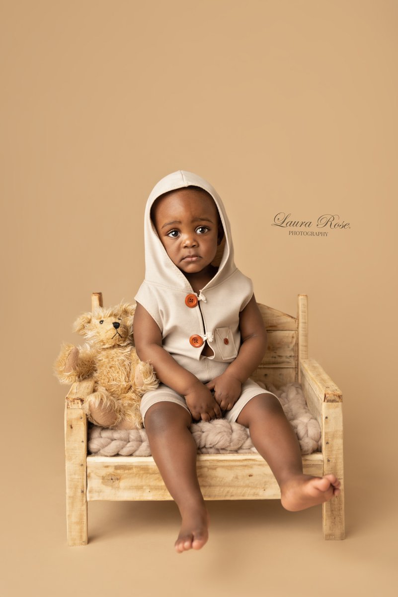 laurarosefotos's tweet photo. One Year Down, Many More To Go.. Happy Birthday Precious 🤎

#milestone #milestonesession #milestonephotography #1stbirthday #1stbday #birthday #babyphotography #babyphotographer #sandtonbabyphotographer #sandtonbabyphotography #sandtonphotography #johannesburgphotography https://t.co/iZZggL6S1u