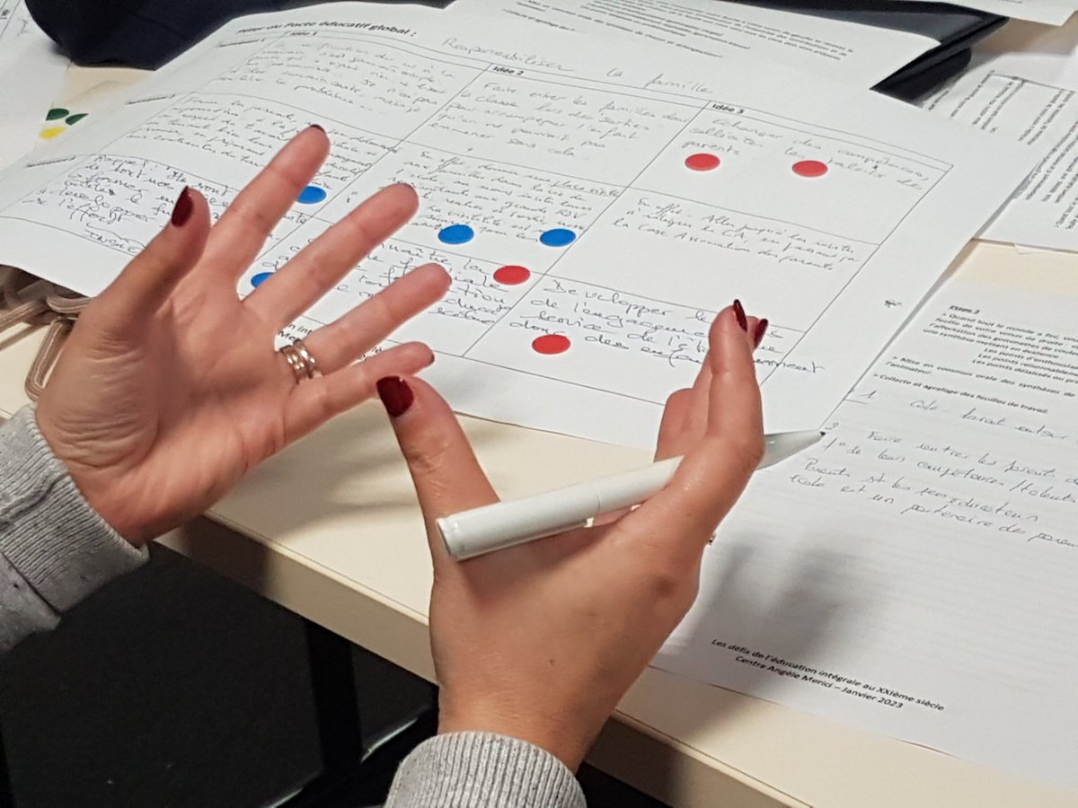 EchelledAngele's tweet photo. Les chefs d'établissement du réseau #mericien se retrouvent pour 2 jours de formation à Nantes :   puiser dans Laudato si et Fratelli tutti pour mettre en oeuvre le pacte éducatif global #maisoncommune #serviam https://t.co/OGa08MGFwB