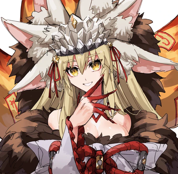 闇のコヤンスカヤ 耳いっぱいついてるの良い 