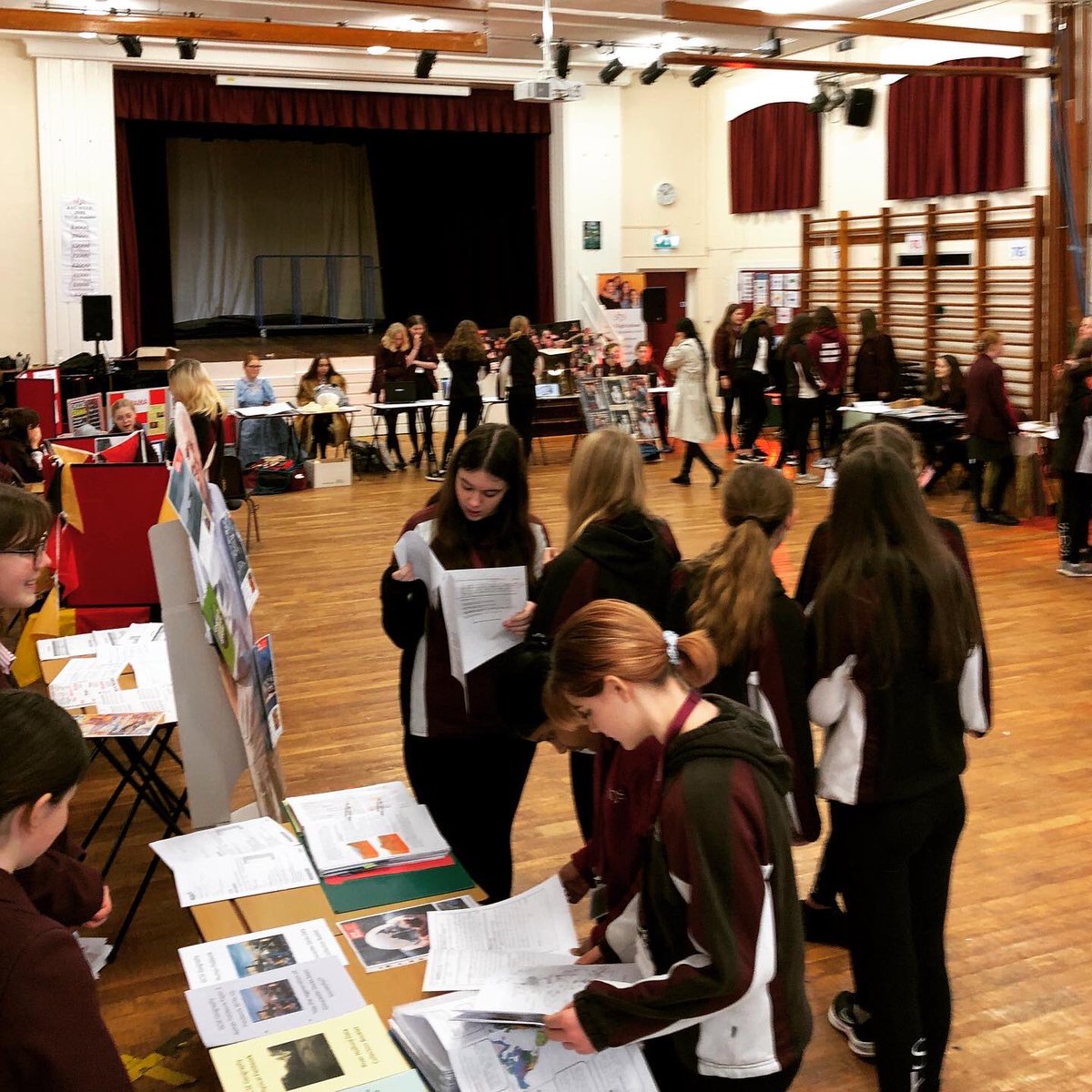 StroudHigh's tweet photo. Y11 #prefects have organised a #ks4options event today for our Y9 students to help them with with their #gcse subject choices #21stcenturygrammar #everythingispossible https://t.co/eIlVFr7wbZ