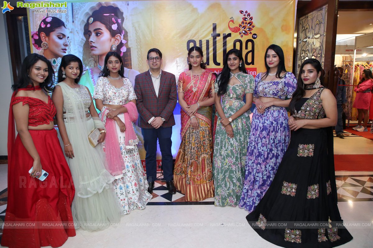 Ragalahariteam's tweet photo. Sutraa Exhibition January 2023 Kicks Off at Taj Krishna, Hyderabad
More Info and photos - https://t.co/abJQcpYldZ
#Sutraa #SutraaExhibition #TajKrishna #Fashion #Style https://t.co/qAJAWVZWk6