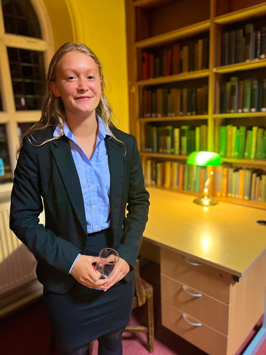 SedberghSchool's tweet photo. 📖 Huge congratulations to Upper Sixth pupil Isabella, who received the fantastic news last night that she has gained an offer from @MertonCollege to read Classics

🤎 A brilliant achievement and thoroughly well deserved https://t.co/Cp0IdNs9Ie