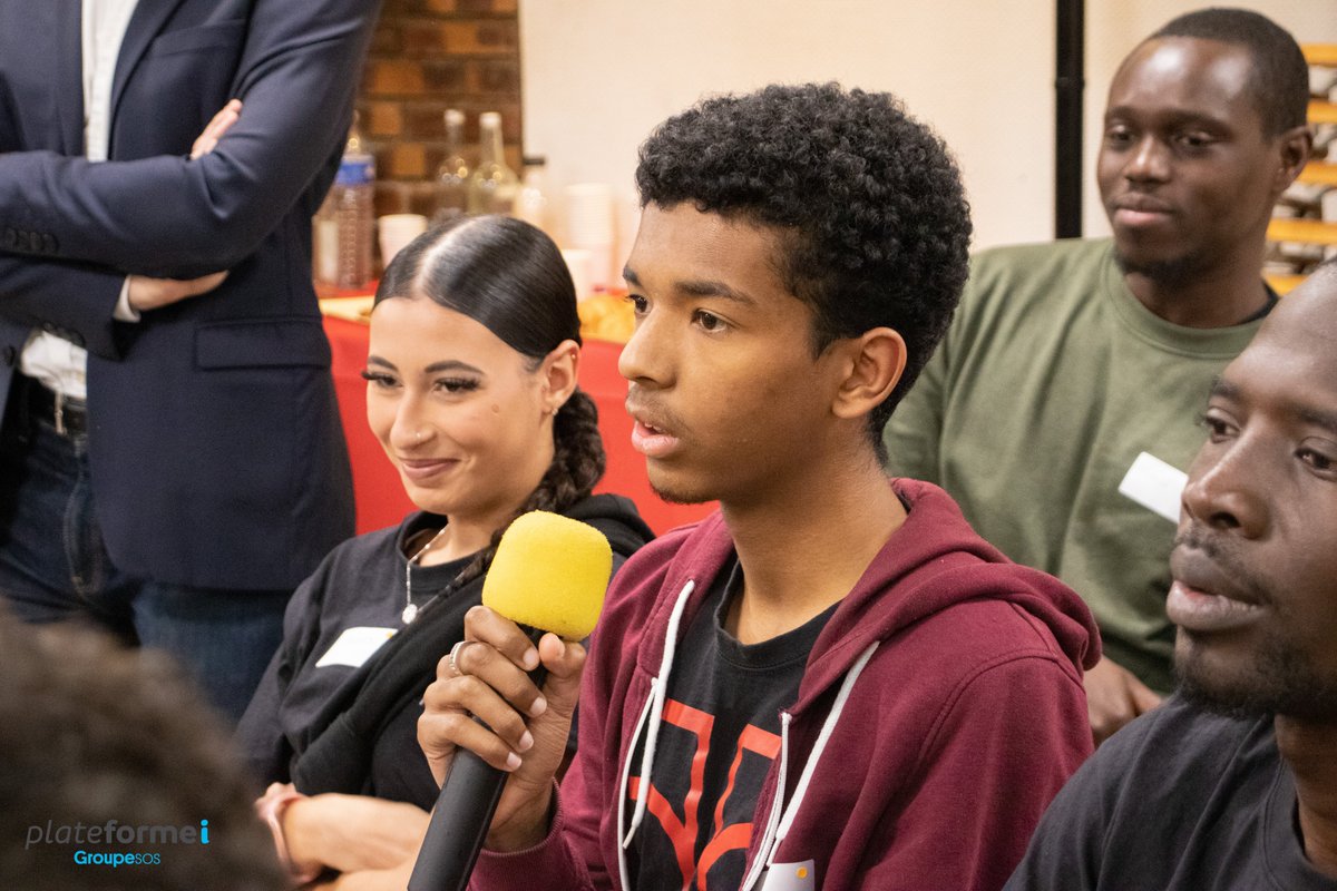 Plateforme i tweet media