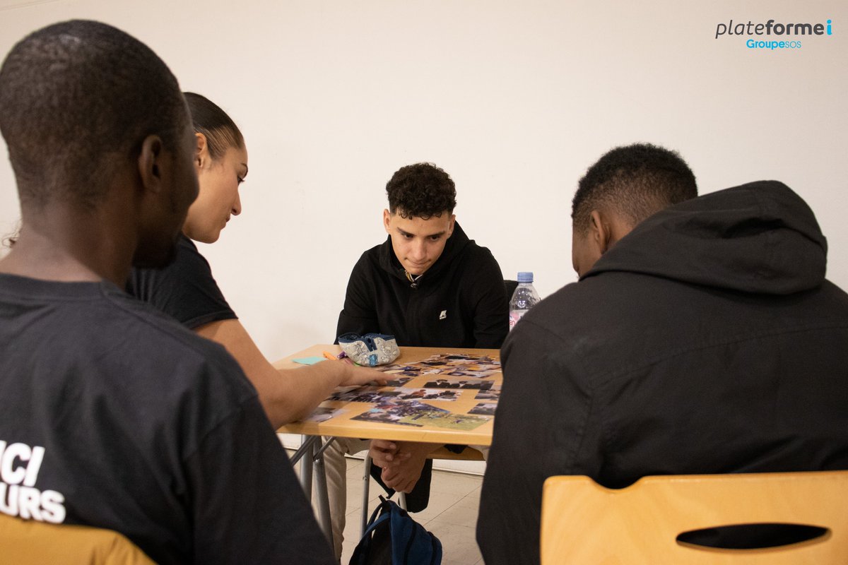 Plateforme i tweet media