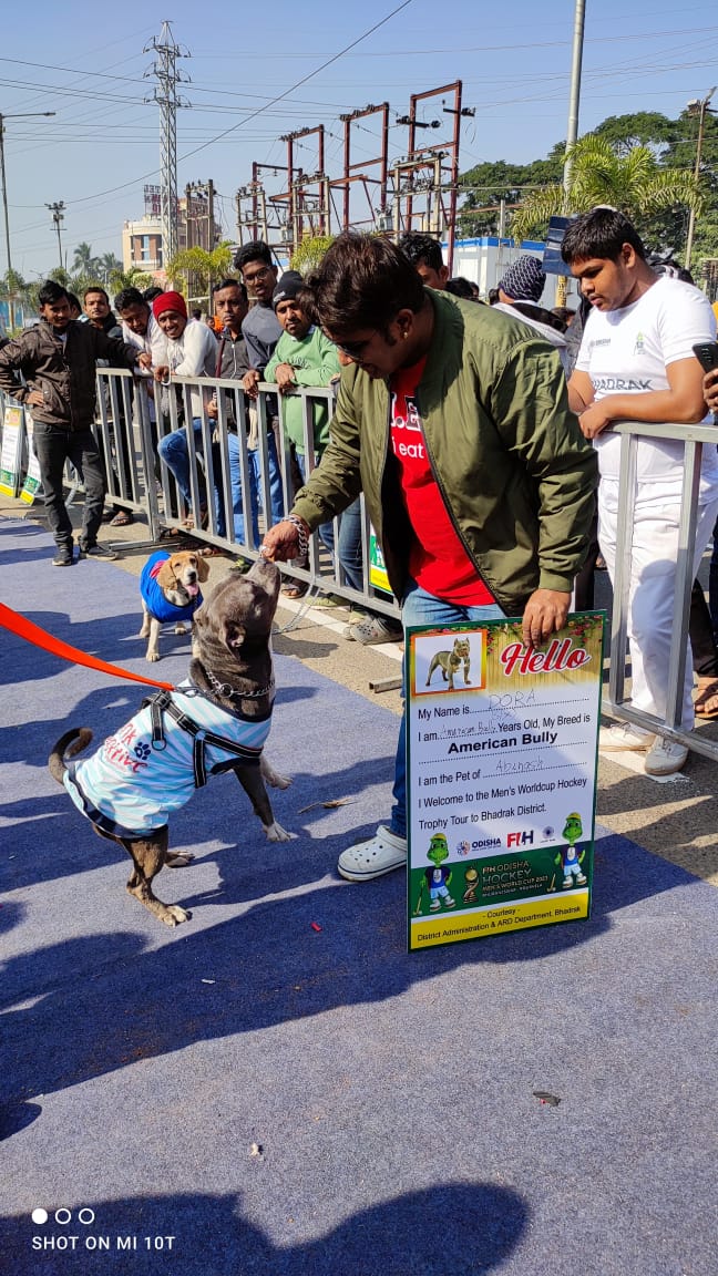 ArdBhadrak's tweet photo. DOG SHOW ON WALK IN FEST OF WORLD CUP HOCKEY TROPHY https://t.co/61YC4c5jV6