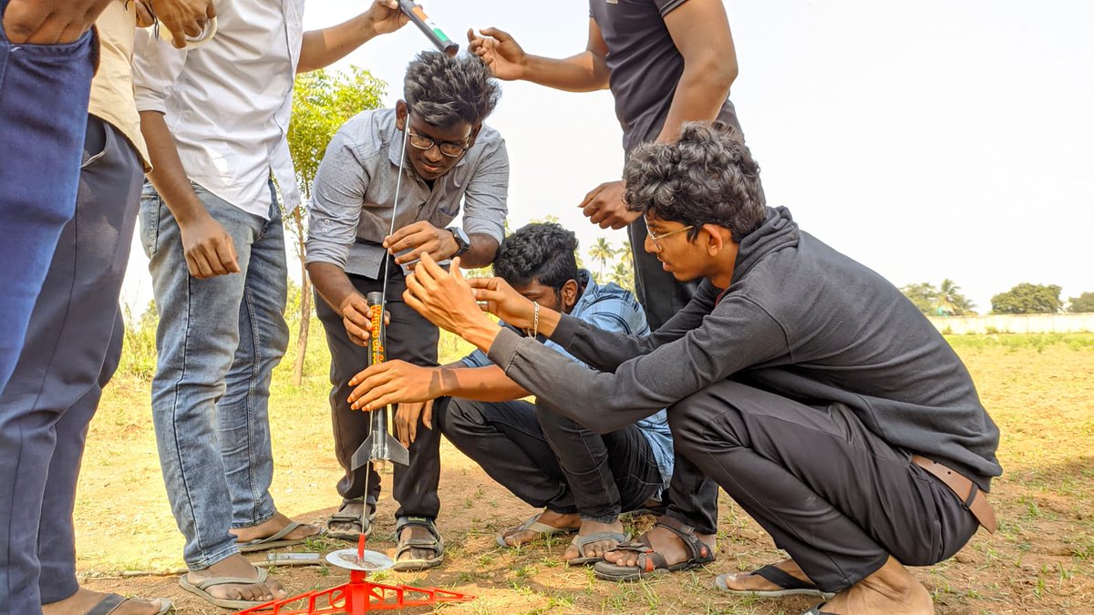 wingsofaero's tweet photo. Model Rocket Flight Testing at Wings of Aero by our Trainees from Chennai...
They experienced on

1) Designing a model Rocket.

2) Fabricating rocket body and fuel, Igniter.

3) Flight Testing of Model Rocket.

#flighttesting #modelrocket #training #wingsofaero #aerospace https://t.co/UuLx4p3VIJ