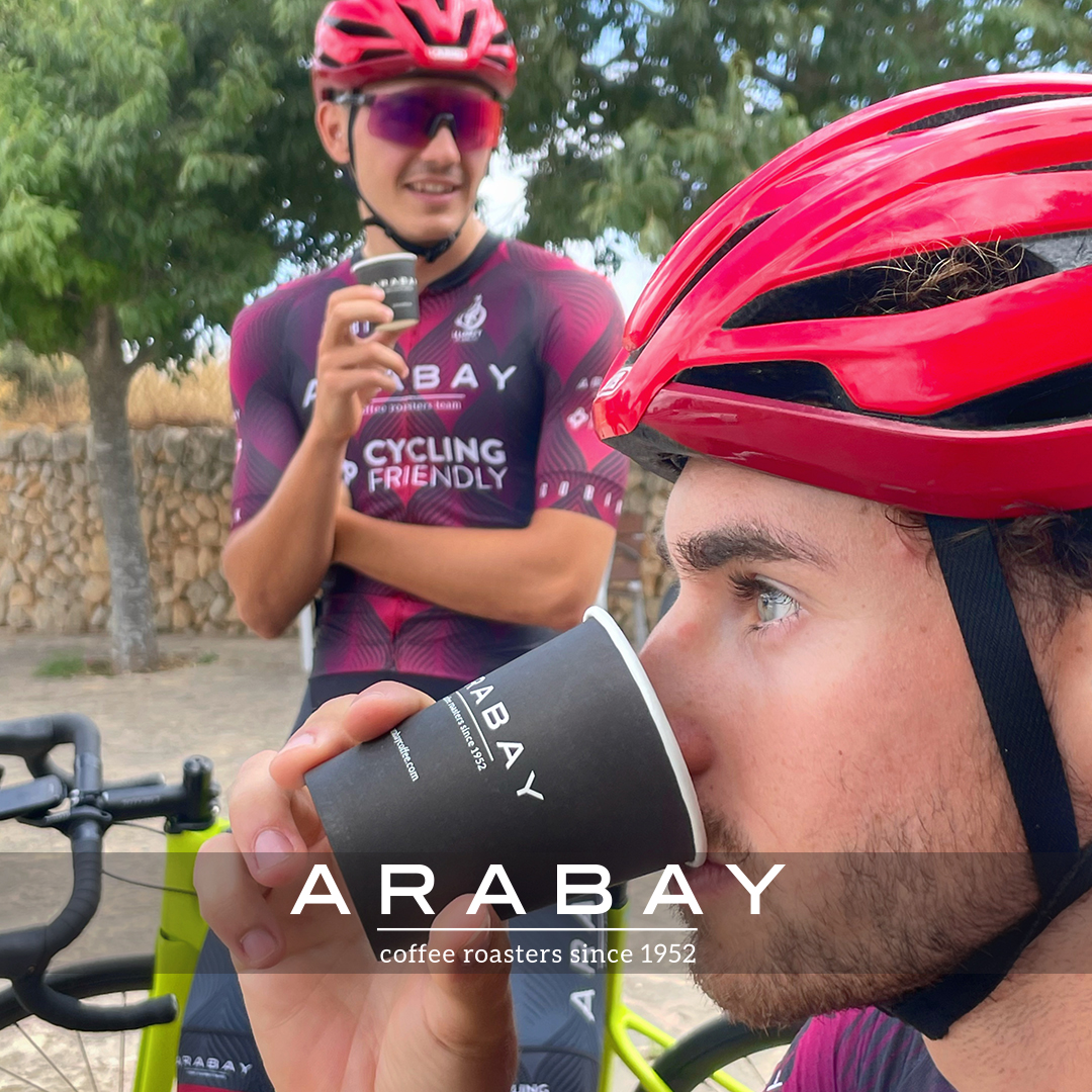 Café y ciclismo siempre han ido de la mano. Cafeína y rueda. Recuperador y deporte. Hace unos años que estrenamos @arabayvasteam  #Balears, un equipo ciclista de Copa España Élite #sub23 #feminas #BTT #BMX #master 

#TENGOunEQUIPO #arabayVASteam #bicycles  #sport #coffeeanbbike