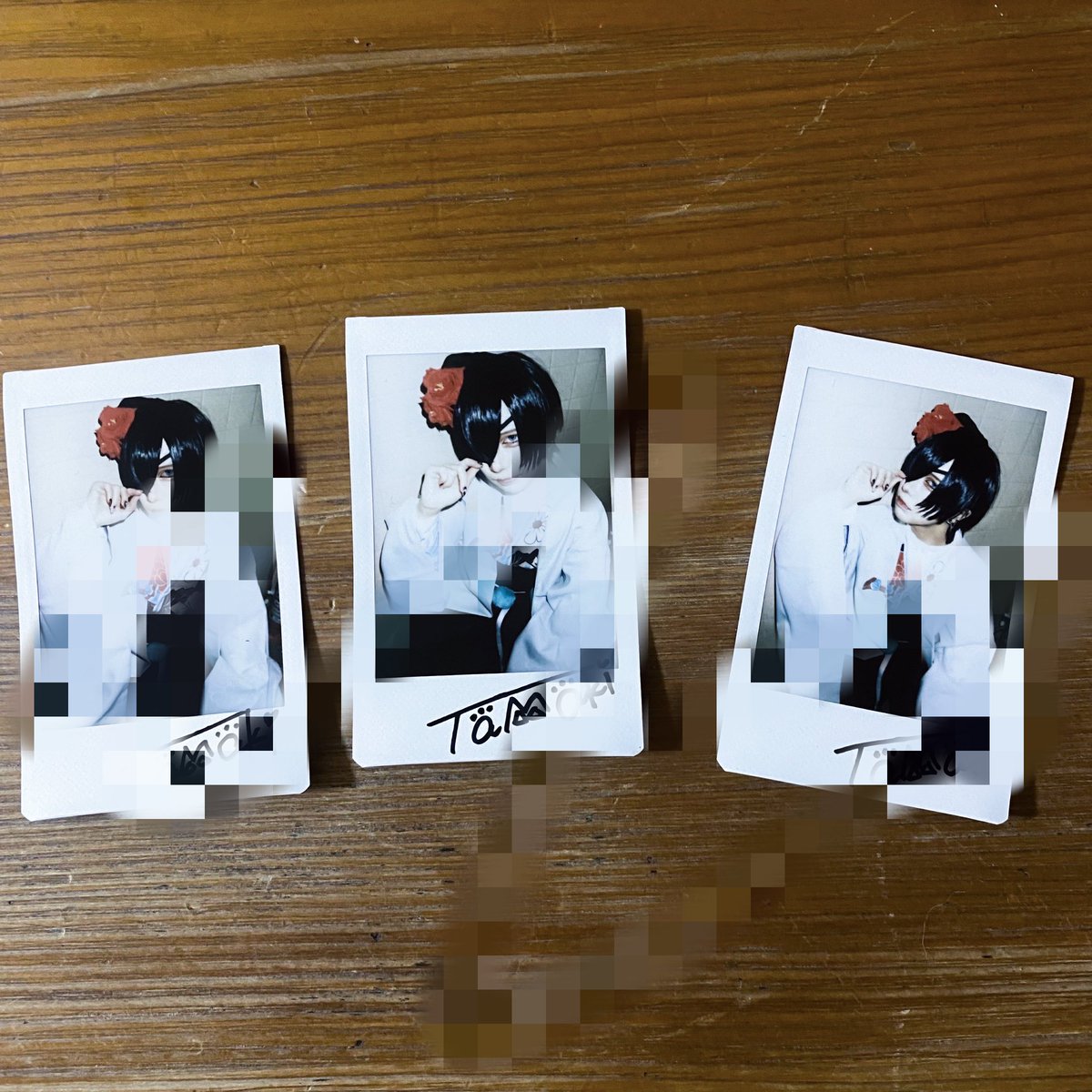 【🎁プレゼント企画✨】

正月衣装チェキサイン入りを【抽選で3️⃣名様】にプレゼント‼️
　
⚠️応募条件💡
1️⃣本アカウントと <a href="/mercuro_info/">🎌マーキュロ🎌</a>のフォロー✅
2️⃣本ツイートのRT🔁

当選連絡は <a href="/mercuro_info/">🎌マーキュロ🎌</a>から行いますのでDM解放お願いします🙇‍♂