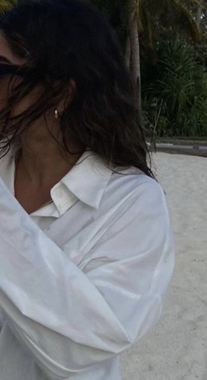 Tout ce qui nous éprouve, nous touche et nous malmène n'est peut être qu'une invitation masquée pour changer notre destin....

Agréable journée 🪶