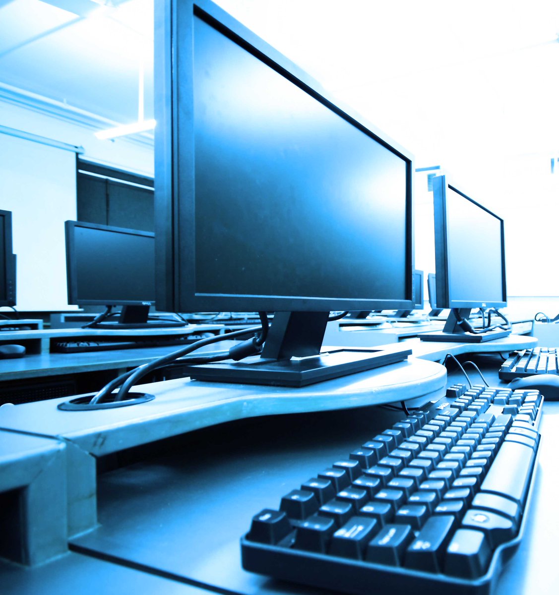Dalycom1's tweet photo. Why not start 2023 as you mean to go on? Give Dalycom a call to review your IT support and back-up systems - that peace of mind will get your New Year off to a good start! #Dalycom #ITSupport #BackUps https://t.co/cXJF8er5as