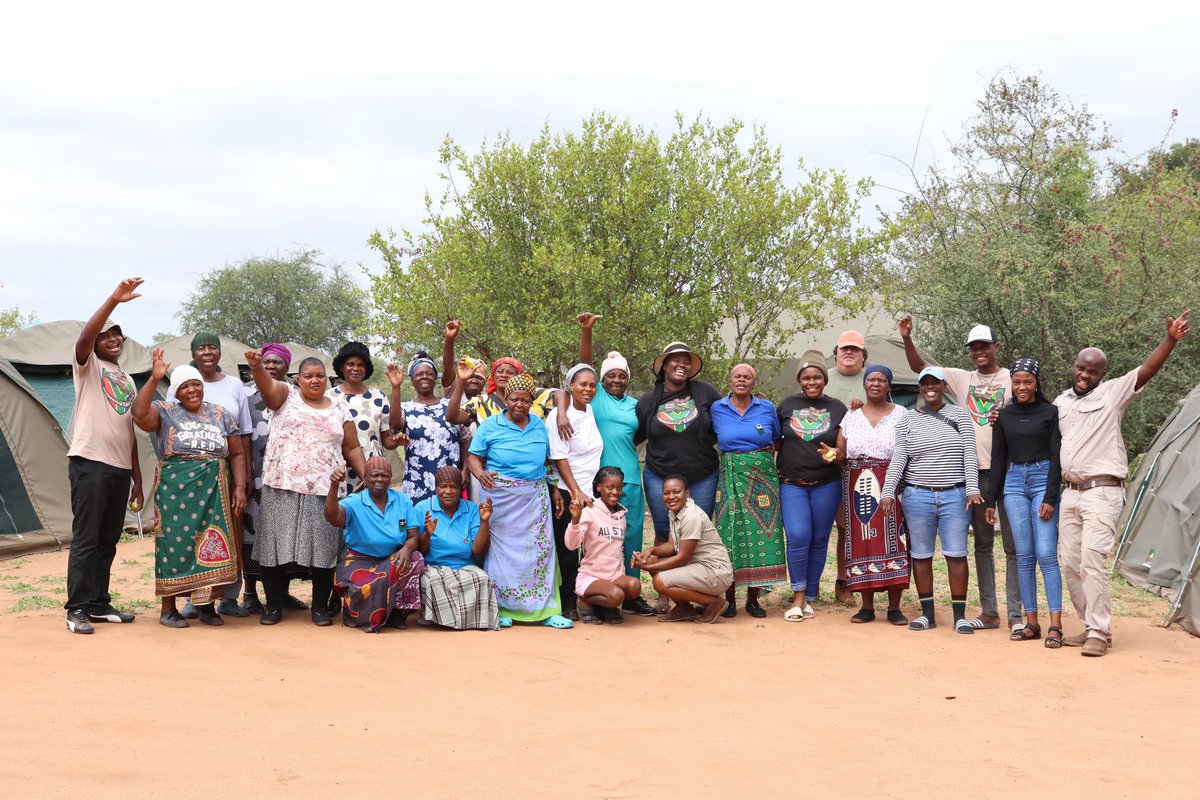 Women in the Wild. 

These grannies and grandchildren are spending 4 days in the wilderness of the Greater Kruger. Learning about and connecting with the local iconic wildlife there.

Bridging the gap between community and conservation 

#communityconservation