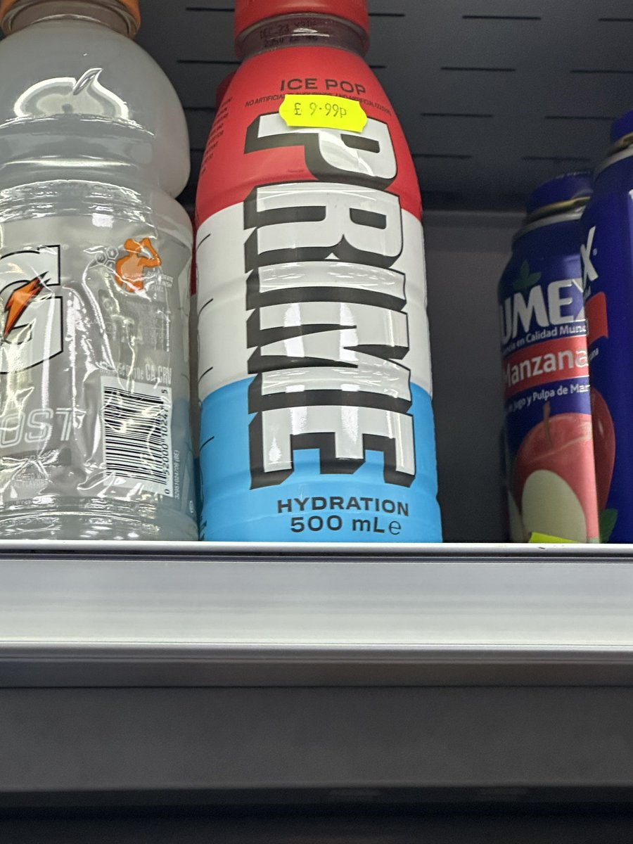 Wxrldy98x tweet media