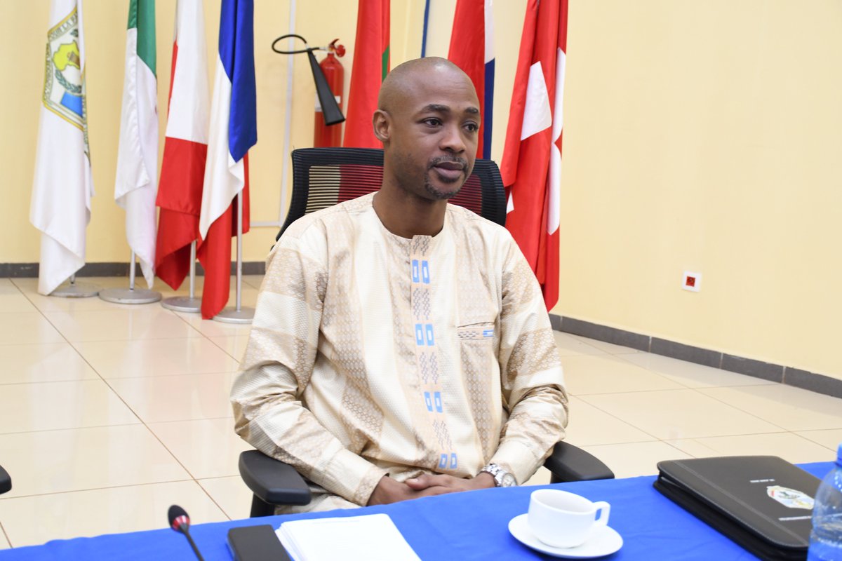 EMP_Bamako's tweet photo. 09-01-23 : Journée d'orientation des 60 auditeurs du Master en Criminalité Organisée, Terrorisme et Coopération Internationale Pénale #MACOTEC #USJPB et #CARESS

@DG_EMPABB @GouvMali @SecuriteML @MaliMaeci @ecowas_cedeao @_AfricanUnion @UN @UEauMali @FAMa_DIRPA https://t.co/11A9lXikug