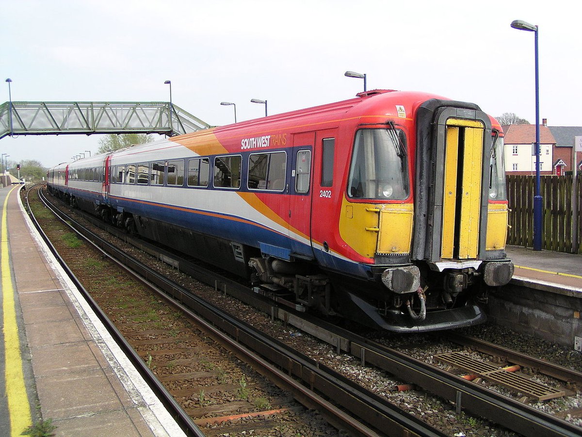 williampgwebb's tweet image. Four liveries of the Class 442 Wessex Electrics unit from 1988 to 2021
Network South East from 1987 to 1996
South West Trains from 1996 to 2007 
Gatwick Express/Southern from 2008 to 2016/17
South Western Railway from 2018 to 2021
#Class442 #WessexElectrics #Liveries