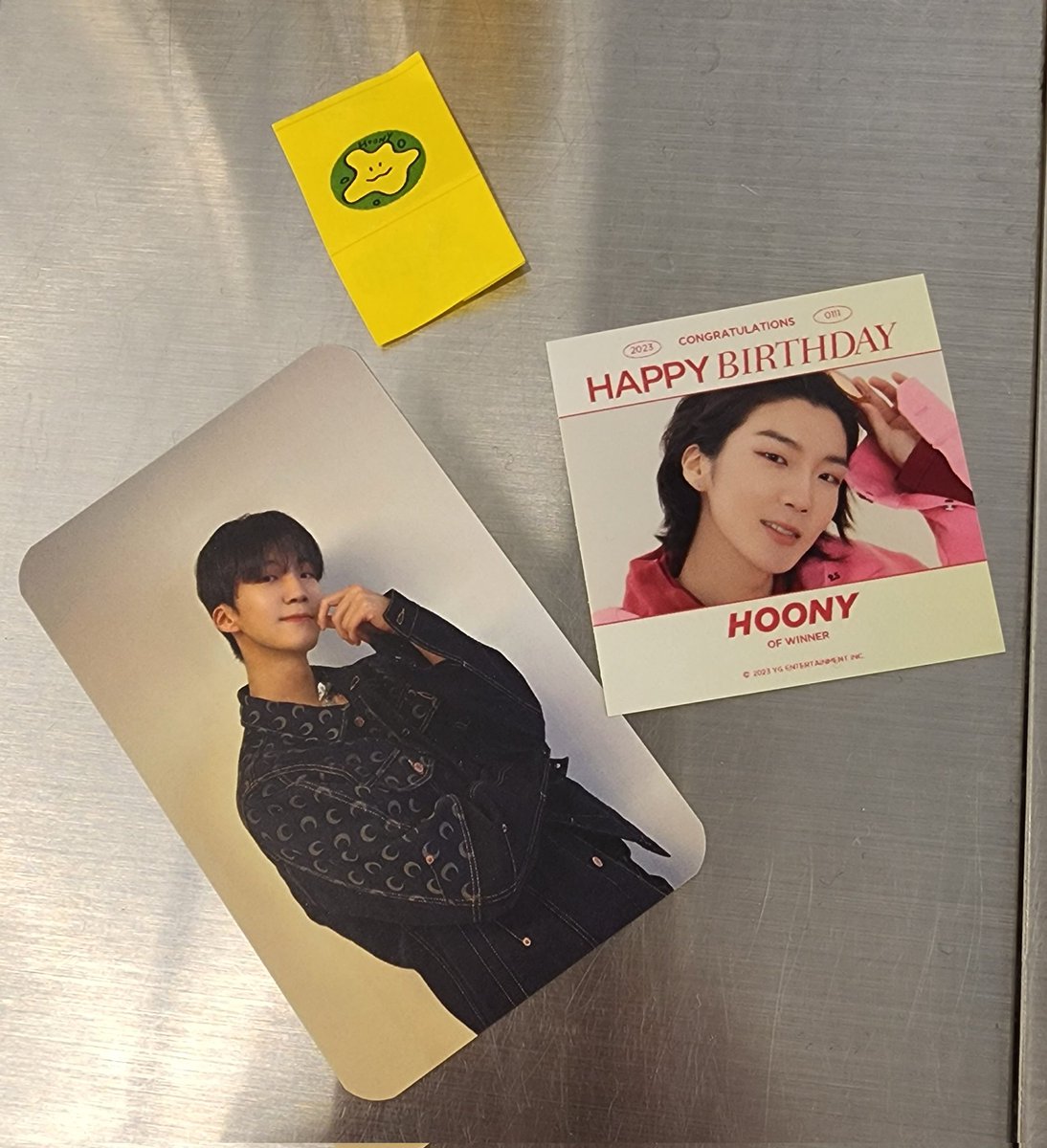 SecretGardenDBB's tweet photo. Hoony PC and sticker for #HoonyStation💙

#ThisSeunghoonThatBirthday
#이승훈 #위너 #LeeSeunghoon #Seunghoon @official_hoony_ #Arudaum #HOONY https://t.co/ykXXpjXkhH