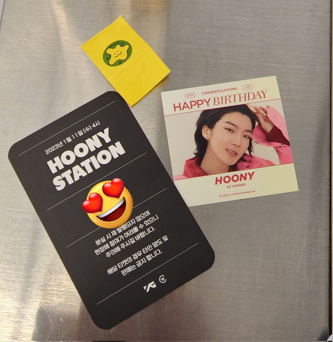 SecretGardenDBB's tweet photo. Hoony PC and sticker for #HoonyStation💙

#ThisSeunghoonThatBirthday
#이승훈 #위너 #LeeSeunghoon #Seunghoon @official_hoony_ #Arudaum #HOONY https://t.co/ykXXpjXkhH