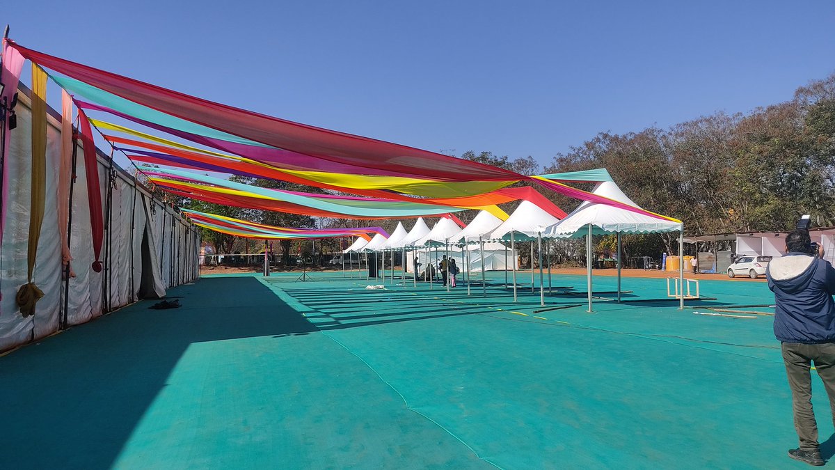 MYBharatHQ's tweet photo. A day before the National Youth Festival in 2023 begins in Dharwad, Karnataka, here are some sneak peeks of the Yuva Kriti event venue.

For more info visit: https://t.co/LJlGUU9tCq

#NationalYouthFestival #NYKSYouthFestival #Youth https://t.co/2wh9tjqSAe