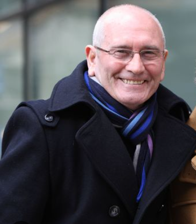 Prestonphonebox's tweet photo. Great to see @pnefc latest signing @TheTommyCannon and the best thing is he already has his own scarf.... #pnefc #scarfgate #TomCannon #Everton https://t.co/XRZyZBKiDV