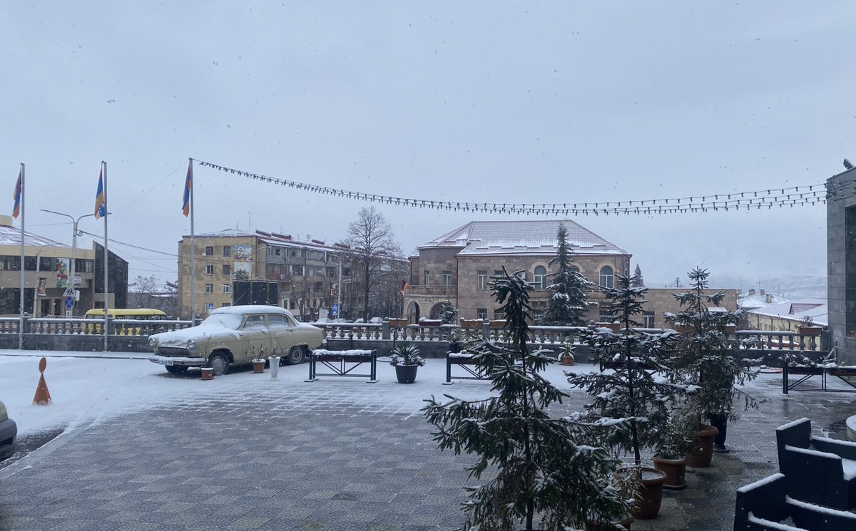 SiranushSargsy1's tweet photo. The morning of the besieged city
#StopArtsakhBlockade https://t.co/N4I9D6crUo