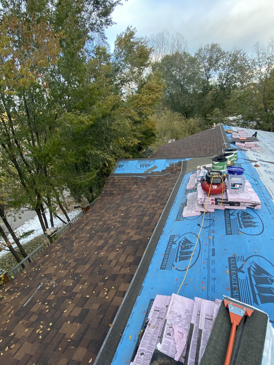 mountainroofers's tweet photo. Gypsum. Esparsen Residence https://t.co/n8KAjy0Up3