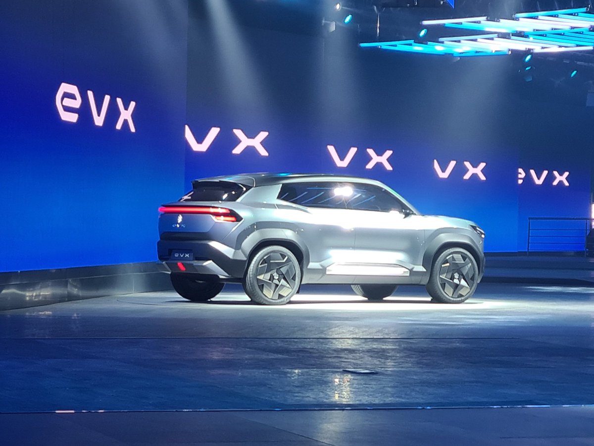Karkeragirish's tweet photo. First reveal of the @AEMotorShow - evx electric 4wd SUV concept. Looks butch. 550km range with a 60kWh battery.
#TimesAuto https://t.co/w7ytgzx3Oc