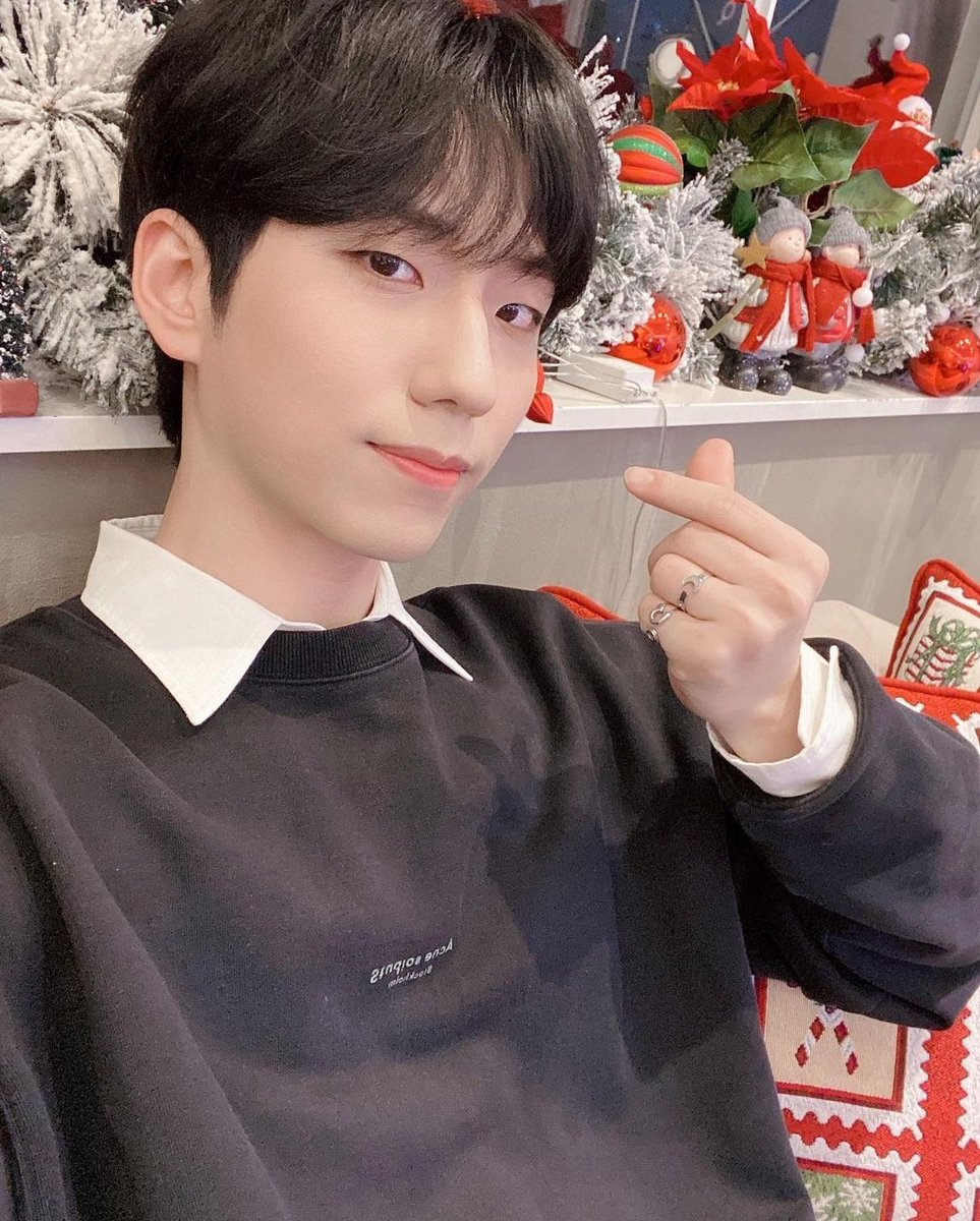 jc.🐥 on Twitter "prev rt aww i just remembered gunil owns a unicef