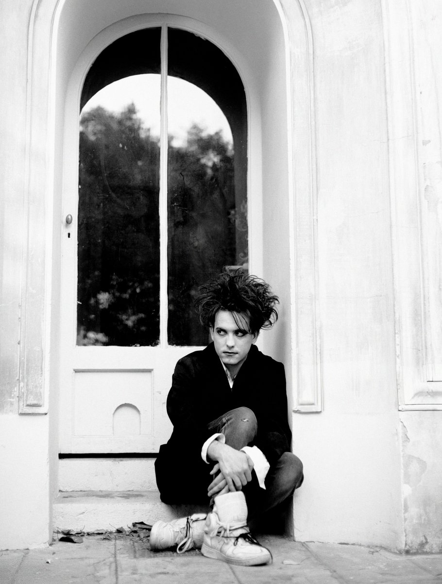 Impsansi's tweet photo. Robert Smith ― France
1987 📸 John Stoddart https://t.co/dWLP0Ca8J6