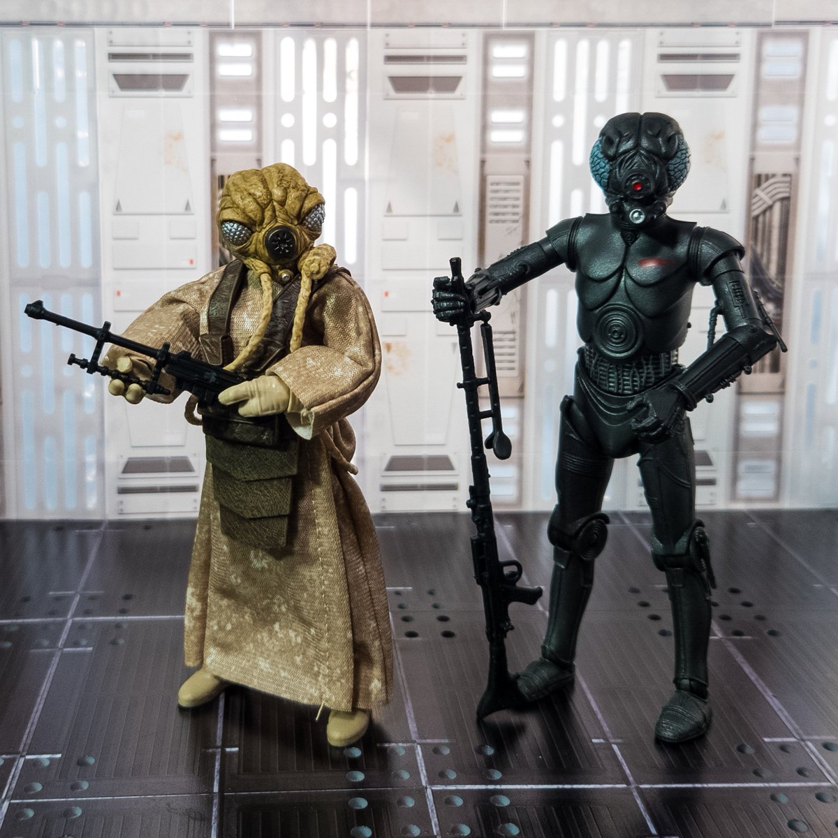 'Of Possible Futures'

#StarWars #TheBlackSeries #BlackSeries #Zuckuss #4LOM #BountyHunters #Hasbro #ActionFigures #Toys #ToyPhotography #ToyCollecting