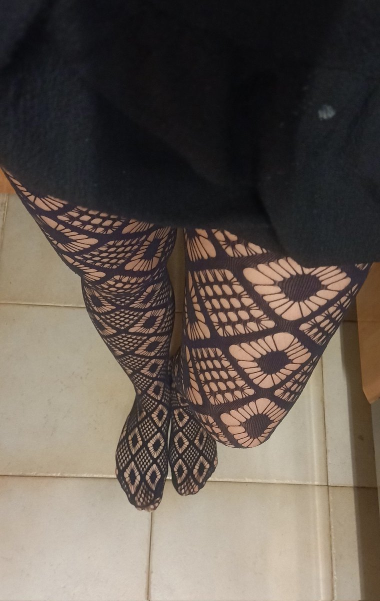 CRIS_taconassos's tweet photo. El que canvíen unes mitges el teu dia.

@TweetCalzedonia https://t.co/75n0wQisJz