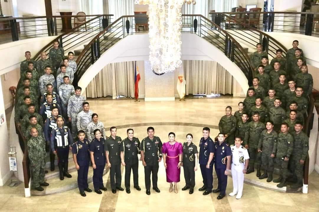 vince2681's tweet photo. Leni The Real President 🇵🇭 https://t.co/kp2iuSDqMI