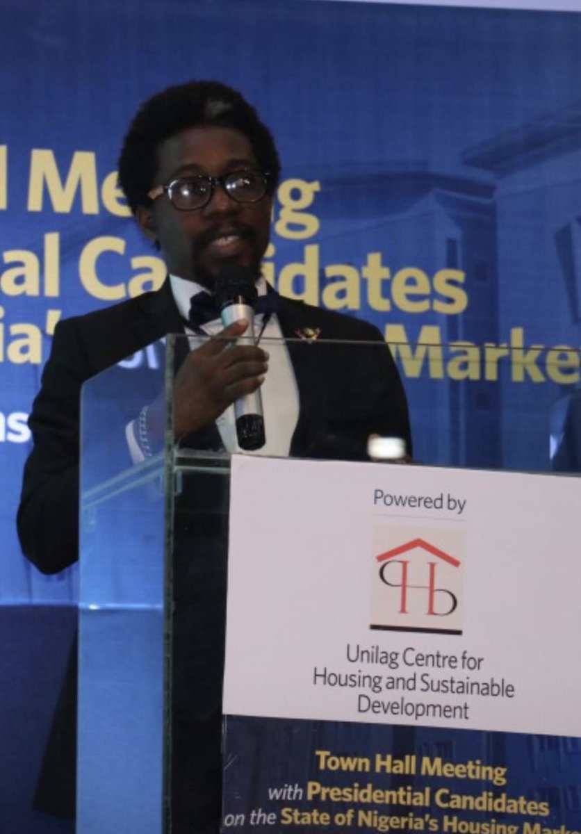 segalink's tweet photo. We organized this in 2019 as a first in the history of our democracy. We are working on another and hope the usual suspects known for absconding would attend this time.
Our universities need to participate in engaging candidates on topical issues. #GettingItRightNG🇳🇬 https://t.co/yeGKNCXXo7