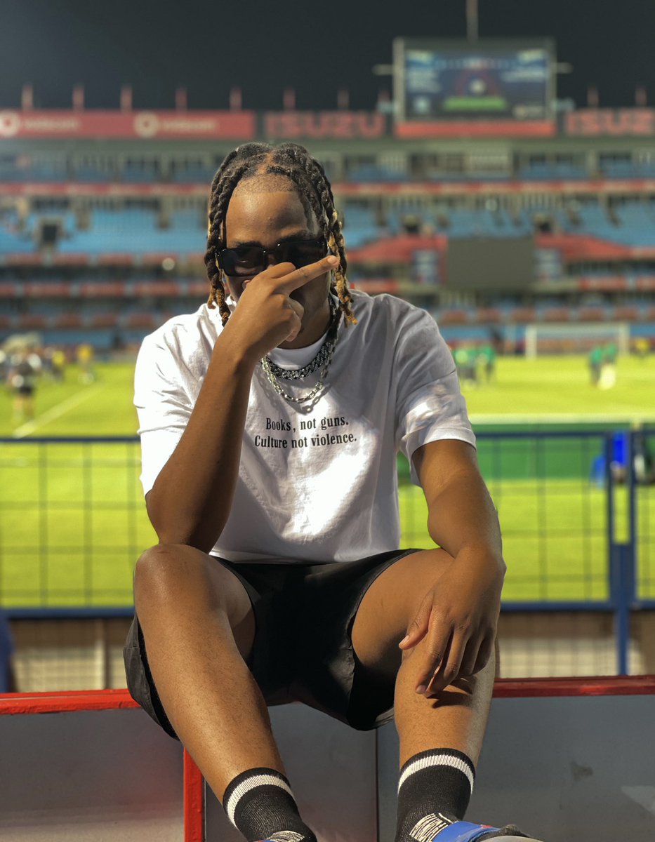 JayHood_SA's tweet photo. LYRICALLY FIT TO PLAY THE GAME EVERY MATCH 🕴🏾

📸 @mcdxpe_sa 🕴🏾 https://t.co/fAiBX57fkA