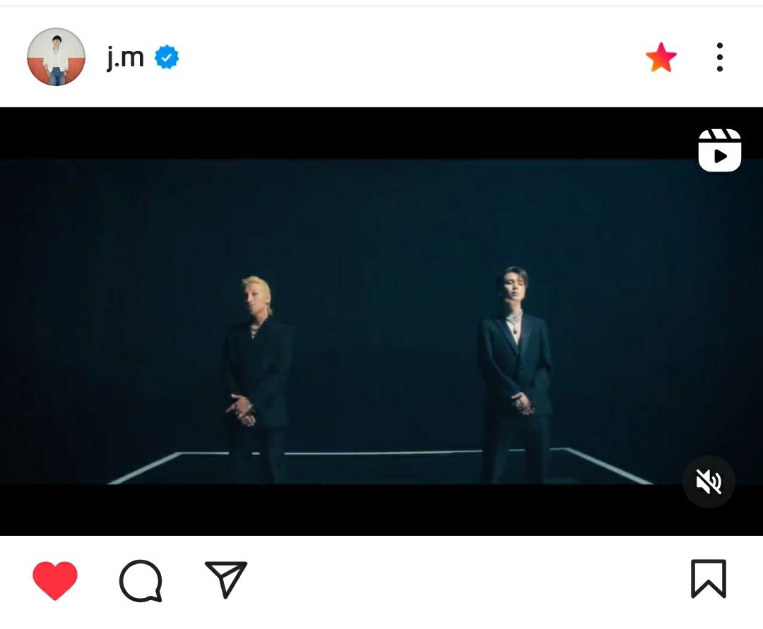 BTS_inSpain2's tweet photo. Actualización de #Jimin en IG
11.01.2023

JM: TAEYANG - 'VIBE (feat. Jimin of BTS)'
2023.01.13 2PM (KST)
⠀
M/V TEASER Out Now!

🖇️ https://t.co/CU8rcmUksy…

Can’t wait to hear #VIBE by #TAEYANG @Realtaeyang feat. #Jimin #BTSJIMIN of #BTS @BTS_twt

-🦄 https://t.co/DgrMUqmZ11