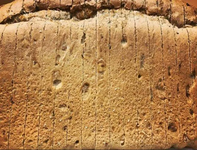 ParsonsBakery's tweet photo. Today we're celebrating the triumphant return of the Parsons Granary Loaf. Have you tried it yet? Quality. affordable, handmade bread.
#southwest #shiptonmill #flour #bakery #bestofthewest #localbakery #baker #wales #lunchtime #familytime https://t.co/ALMifu95EP