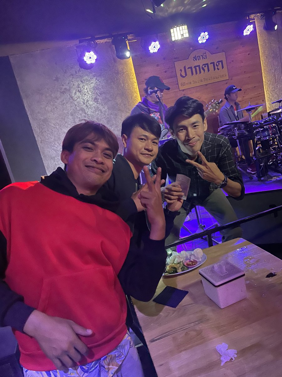 Tor93437668's tweet photo. ทรงอย่างแบด แซดอย่างบ่อย🤭🤭🤭 https://t.co/utEGy8y7DY