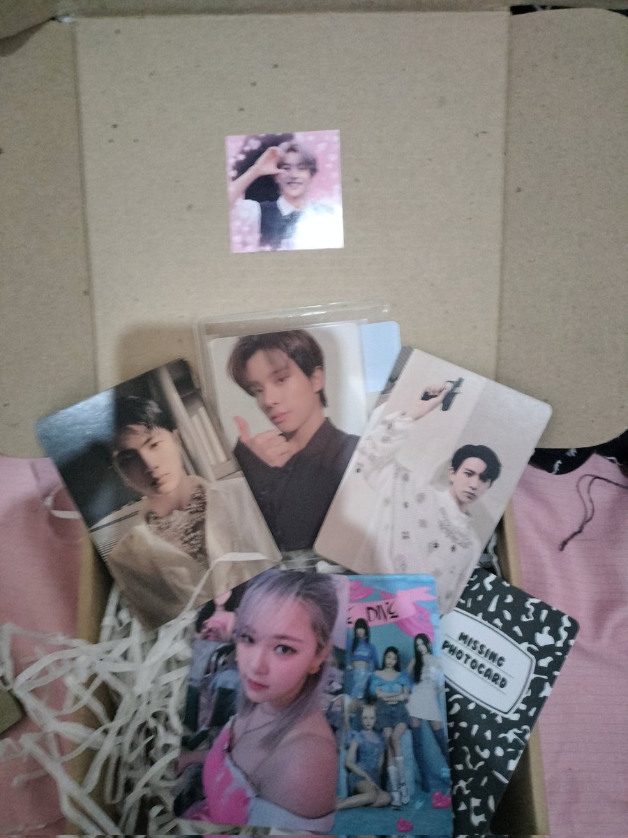 26Daysea's tweet photo. Thank youuu po @sjybuyz Jakey arrived safely 😭 Thank youuu po sa freebies
#ephany_proofs https://t.co/G28YV3QmmQ