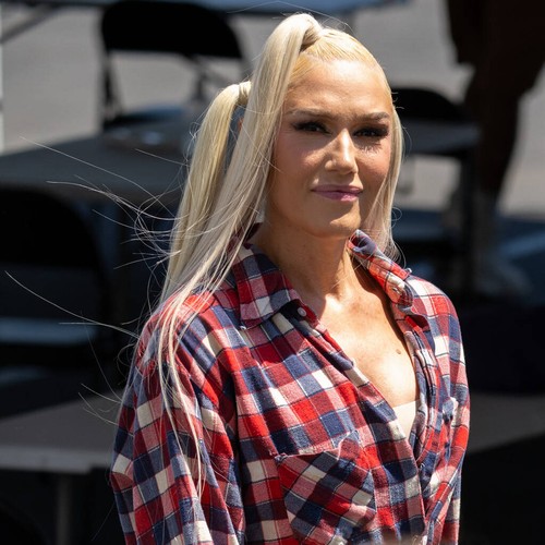 Music-News.com Gwen Stefani defends using 'Japanese influence' for 2004 album marketing and perfume dlvr.it/Sghr50