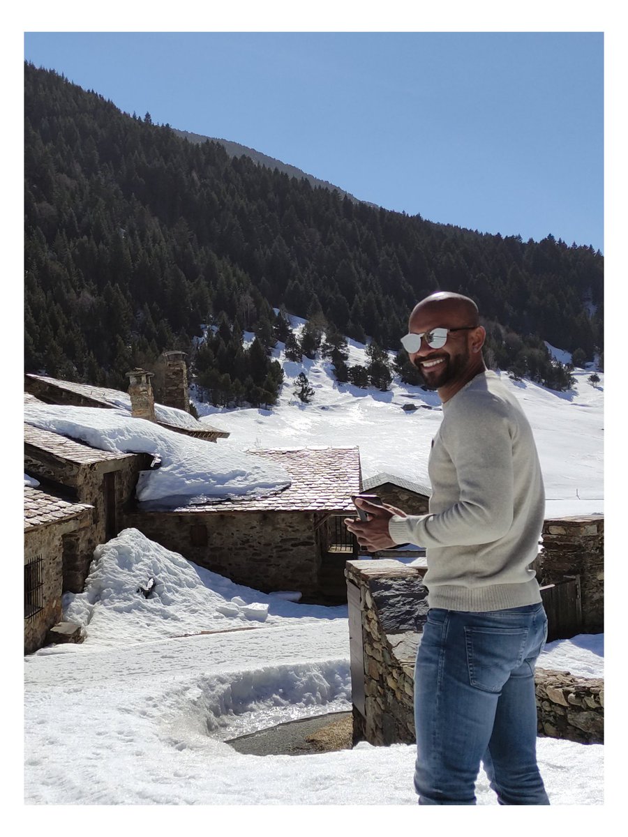 Diegoworld_'s tweet photo. Será que en pocos años no tendremos nieve producto del cambio climático? Triste realidad 😞.
.
.
#CambioClimatico #nieve #Andorra #invierno #picoftheday #Frio #gay #SiguemeYTeSigoAlInstante #Trending #2023calendar #Temporada2023 #gayespaña #blog https://t.co/qWMYUK9tpU