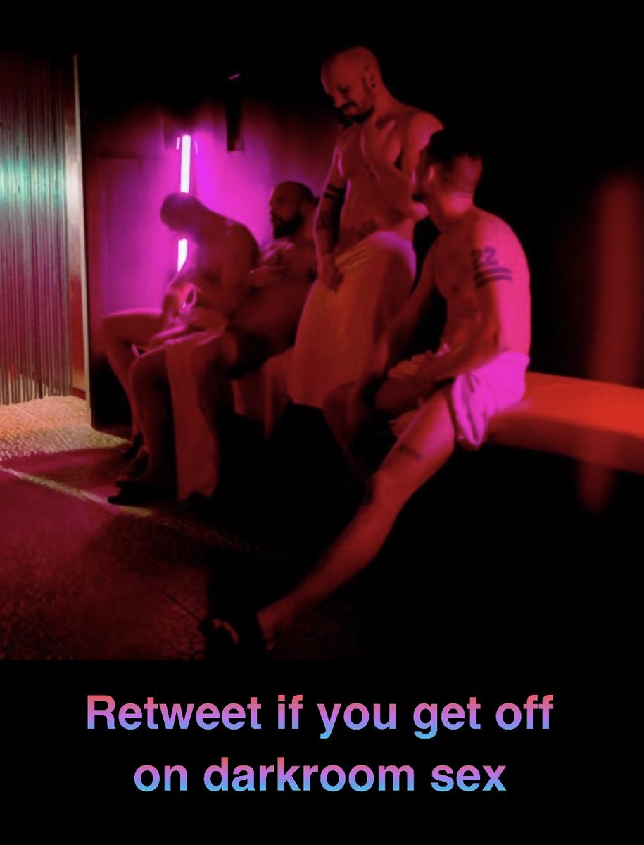 StableMaster7's tweet photo. #GaySauna #Darkroom #DarkroomSex https://t.co/1MEuMYEICX