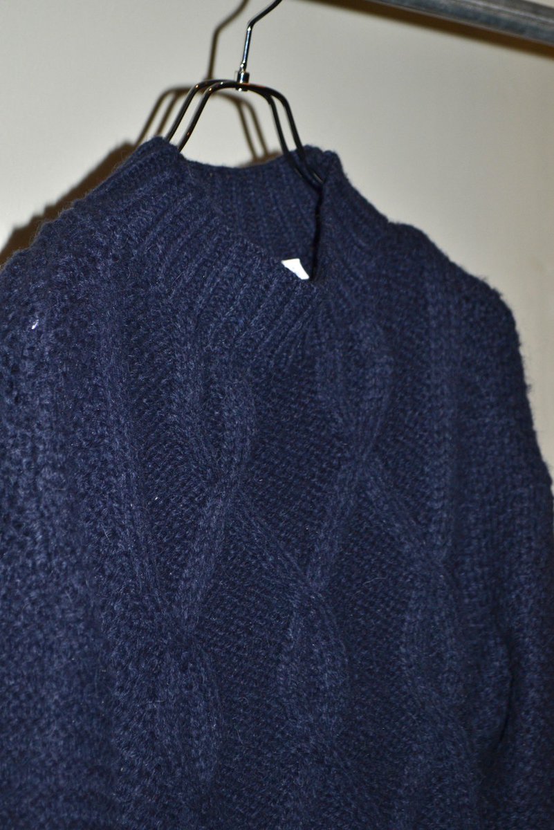 vor_used_select's tweet image. 【New in】 
⁡
Used/Old GAP Mock Neck Knit
⁡
Size:S(Men's M~L相当)
⁡
5,500JPY(Taxin)
⁡
アイテムの詳細はDMにて
お問い合わせ下さいませ

#vorkagawa #vortakamatsu
#oldgap
#used #usedclothing
#selectshop #fashion #kagawa
#menswear #ladieswear
#香川県 #古着 #古着屋
#香川古着屋
